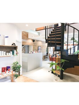 シンプルかつおしゃれ空間が魅力的なkanne◇ゆっくりリラックスしながら"なりたい"を叶えられる本命サロン!