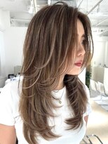 ヨロ 小岩(YOLO)&nbsp;ハイライトカラーミルクティーベージュケアブリーチレイヤー