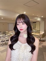 エミィ(emii.)&nbsp;レイヤーカット/地毛風カラー/韓国巻き
