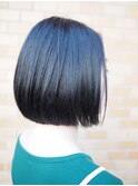 『Noele』切りっぱなしミニボブ×ディープブルー