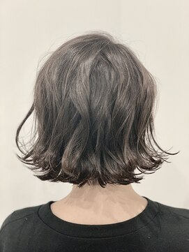 エトス プロデュースド バイ ヴァイナルズミックス(Ethos produced by Vinyl's mix) 切りっぱなしボブ!