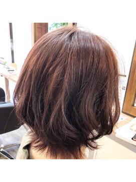 ルダ(LUDA) ☆ナチュラル外ハネピンクアッシュショート☆(サイド)