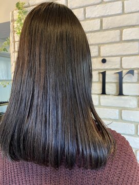 イリーゾ(irizo) ナチュラルストレート