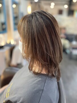 ロンド(Le rond) モノトーンブラウン×重軽レイヤースタイル