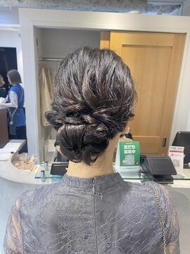 テトラ バイ ネオリーブ 横浜西口店(tetra by neolive) ＊大人めアップアレンジ＊