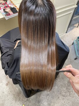 ロロ(ro-ro) 【恵比寿 ro-ro】至高の潤艶髪髪質改善トリートメント