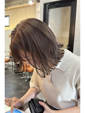 ニール 名古屋 伏見 丸の内(NEELU) 【Neelu_rie】1ブリーチで作る暖色ベージュ