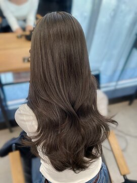 アリュウル 表参道(ALLURE) ブリーチなしWカラーで作る透明感たっぷり暗めカラー◯ 伊藤