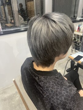 リンダ(LINDA) ダブルカラー/シルバーカラー/メンズカラー[札幌美容室LINDA]