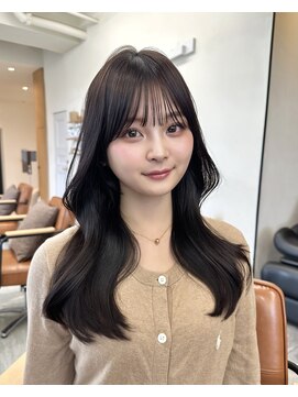 アイドットプラス 表参道(i.+omotesando) ウェーブヘア×ニュアンスカラーで魅せる柔らかさ