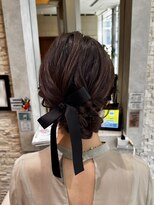 ヴィサージュプラス(VISAGE plus)&nbsp;ふんわりシニヨン×大人リボン