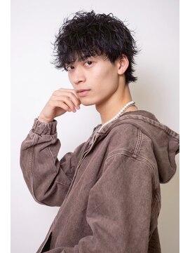 ルフュージュ バイ プロデュース 相模大野店(Refuge by Produce) メンズパーマ