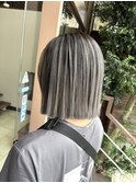 切りっぱなしボブ/シルバーバレイヤージュ/ブリーチ