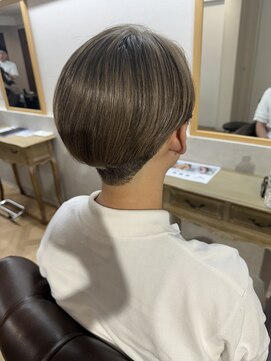 インビテーション(invitation) サンドベージュ　ローライトミックス