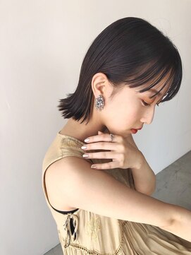 シスタ(SISTA) 大人可愛い切りっぱなしボブ似合わせカット【AMU/自由が丘】