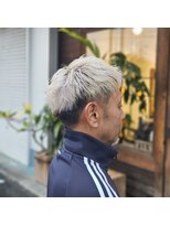 ヘアードレスビュー(hair dress V.I.E.W)&nbsp;ホワイト×メンズカット