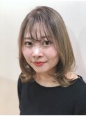 ミディアム20代30代ストレートレイヤー前髪なし前髪あり池袋