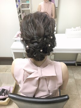 ヘアーアンドメイク トミー(Hair&Make Tommy) ウェーブのアップ