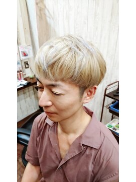 アリア(Aria) クラウドマッシュワイルドツーブロックゴールド