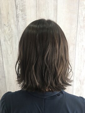 シエル 立川店(CIEL) カーキアッシュ ×ボブ【CIEL×maki】