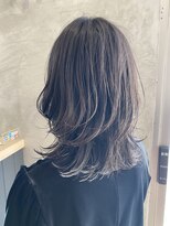 エッジ ヘア メイク(edge hair +make) ミディアムレイヤー/ウルフカット/透明感カラー
