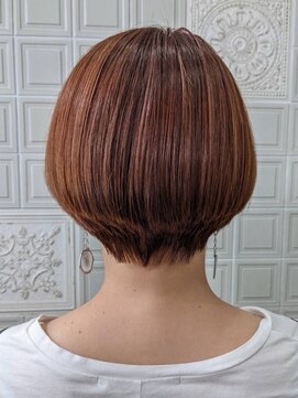 トリエラ 池袋(TRIELA) アプリコット×ショートボブ