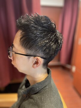 ヘアーモードキクチ 日本橋三越前店 2ブロック