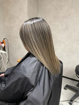 サニー 渋谷(SUNNY) バレイヤージュ、ハイライト、レイヤーロング、グレーベージュ