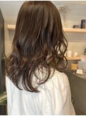 グレージュ　セミロング