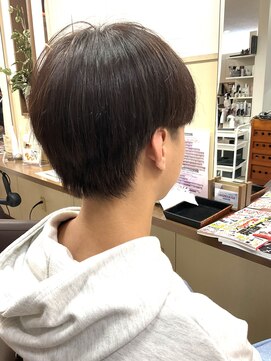 コアフィールフィス(COIFFURE fils) 【見附　今町】学生カット　マッシュ