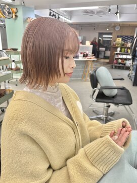 ヒビヲ(HIBIO) ショートボブ切りっぱなしボブタッセルボブ韓国 ピンクベージュ