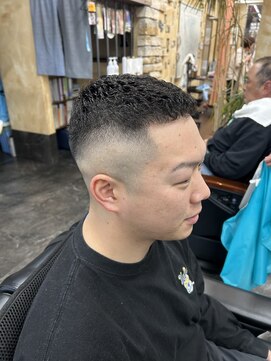 ヘアーエステ グランツエッセ(hair esthe GlanzEsse) アイロンパーマ クロップスタイル