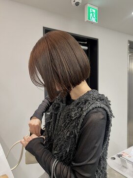 トゥエル バイ ディプティモイラ(tuelu by dipty MOILA) アッシュブラウンボブ