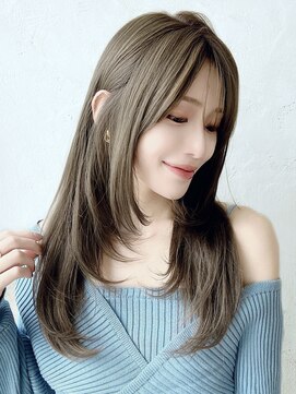 エインアンリー 明治神宮前(AIN.ANLY.) ヘーゼルグレージュ大人可愛いレイヤーカットうるツヤカラー韓国