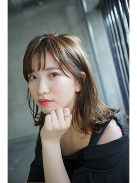 小顔ヘア　大人ヘア　前髪カット　簡単スタイリング