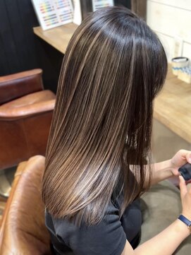 シェイト 天神(ciate) ハイライト/コントラストハイライト/ブラウンベージュ