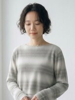キビト(kibito) 黒髪パーマ大人ボブパーマセンター分けボブパーマ20代30代40代