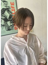 ナージー(NAJEY)&nbsp;透明感ベージュのハンサムショート