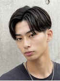 韓国系メンズ刈り上げセンターパート