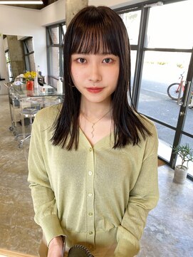 ユー(yew) ぷつっとセミロング