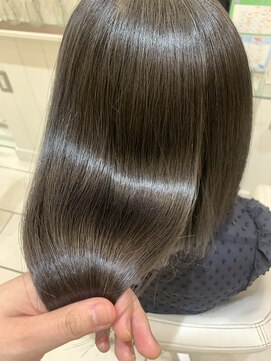 エクリフルール(equri fleur) 【目黒】【大人気】カット＋水素カラー＋5STEPトリートメント