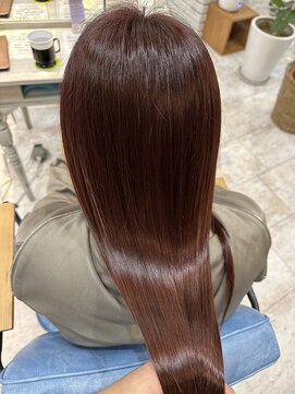 アルーシェ 心斎橋(Alushe) レッド＆グレー