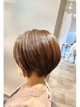 ブロッサム 保谷(Blossom) 20代30代40代抜け感ショートボブミルクティベージュ