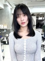 ヴェイン 渋谷(vain)&nbsp;★くびレイヤー黒髪エモージュ小顔レイヤーロンググレーベージュ