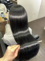 ルーツアイリー 心斎橋(ROOTS IRIE)&nbsp;髪質改善　髪質改善カラー　黒髪ストレート　暗めカラー　艶感