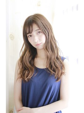 アウラ(Aula by marbles) くすみベージュ/マロンベージュ/ゆるふわロング[横浜]