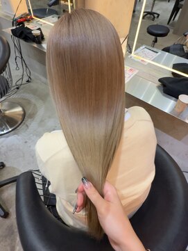 ロンド 表参道店(Lond) ◆ブリーチホワイトグレージュダブルカラーインナーカラー表参道