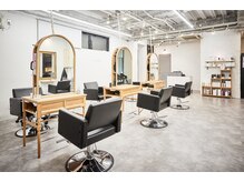 アーサス ヘアー サローネ 柏店(Ursus hair salone by HEADLIGHT)