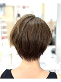 【アッシュグレー】×ショートヘア