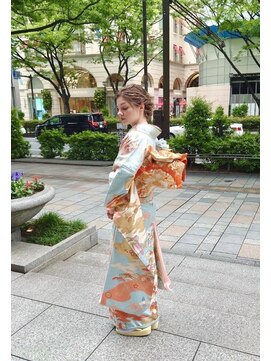 クレア(Crea) 和洋の調和アップスタイル~金箔を添えて~